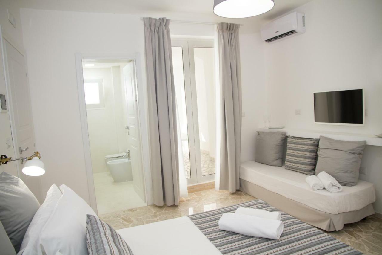 Dimora Ausentum B&B Торе Сан Джовани Удженто Екстериор снимка